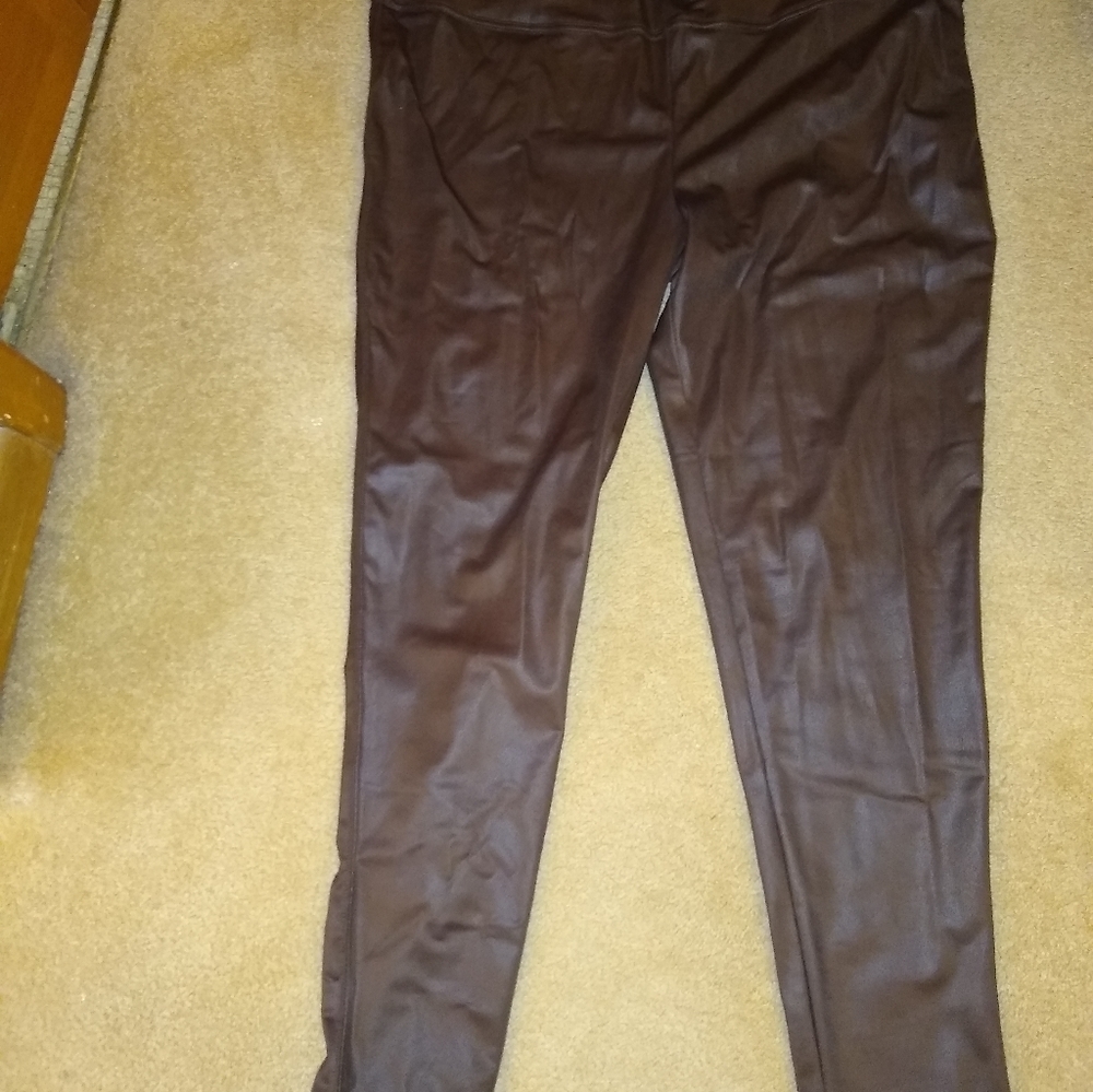 Faux leather leggings